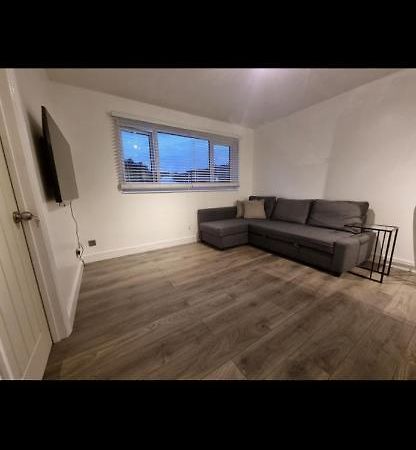 Modern 2 Bed Apartment & Free Parking Canterbury Luaran gambar