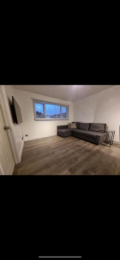 Modern 2 Bed Apartment & Free Parking Canterbury Luaran gambar