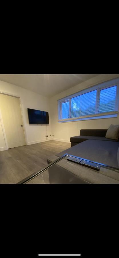 Modern 2 Bed Apartment & Free Parking Canterbury Luaran gambar